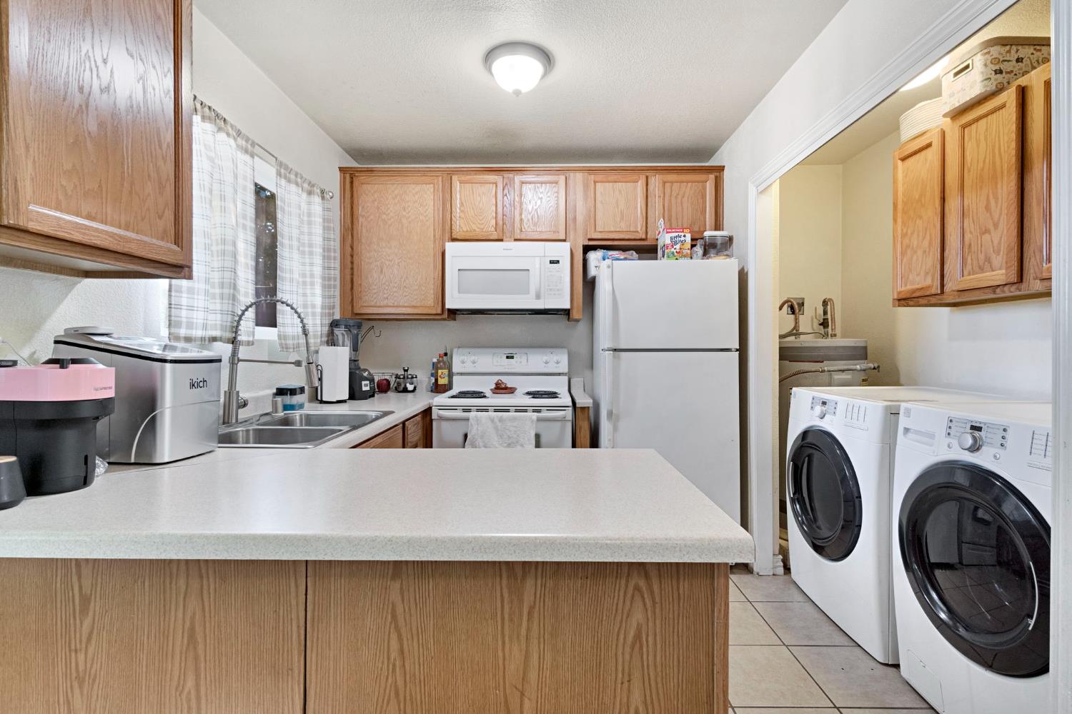 4875 E Mckinley Ave #144, Fresno, CA 93703
