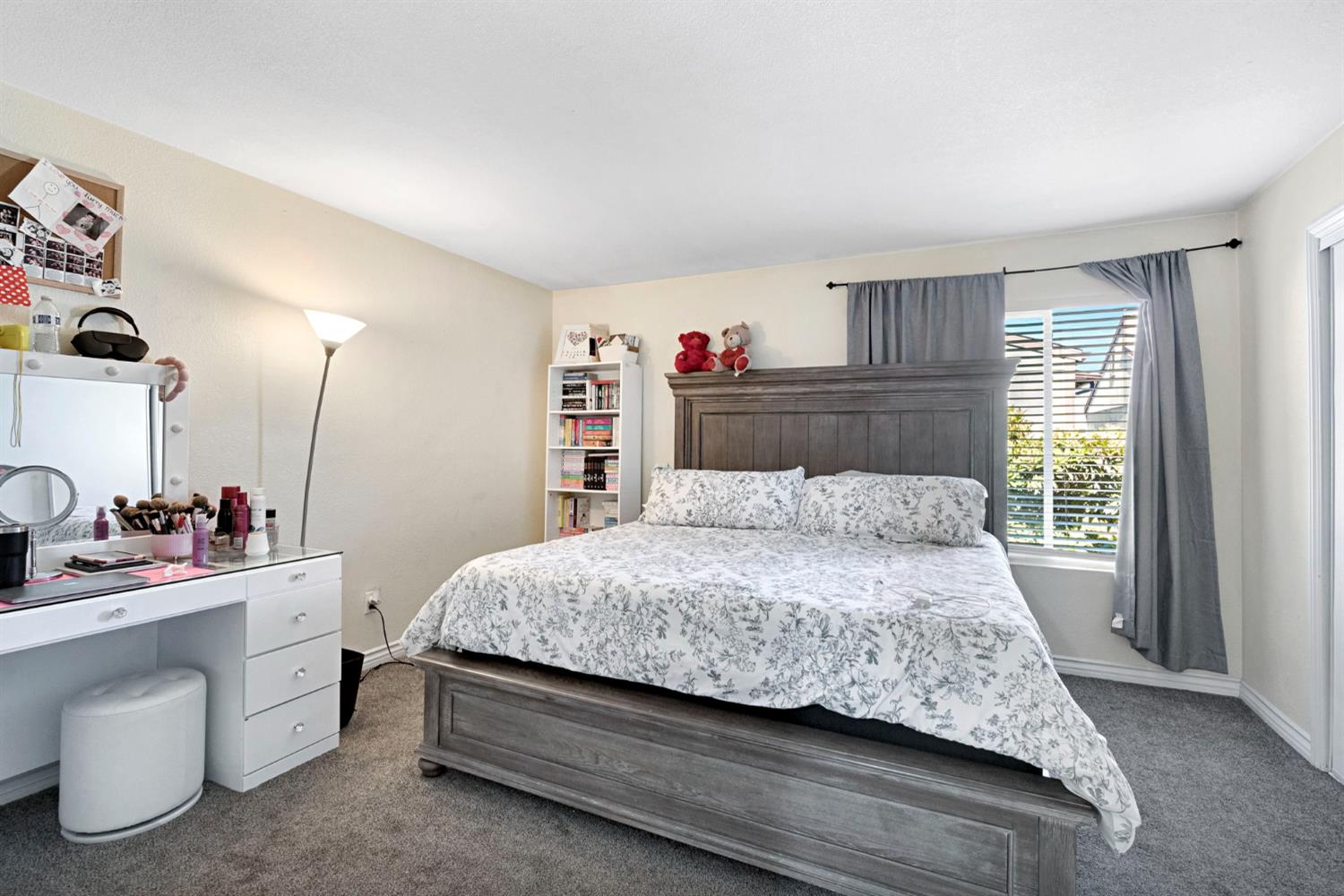 4875 E Mckinley Ave #144, Fresno, CA 93703