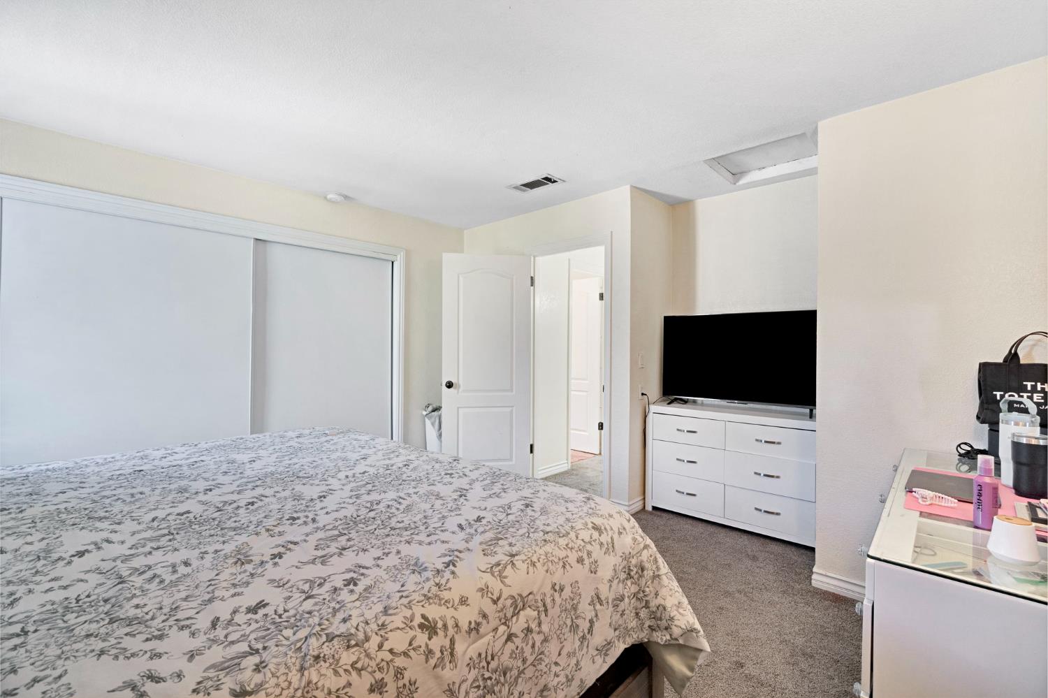 4875 E Mckinley Ave #144, Fresno, CA 93703