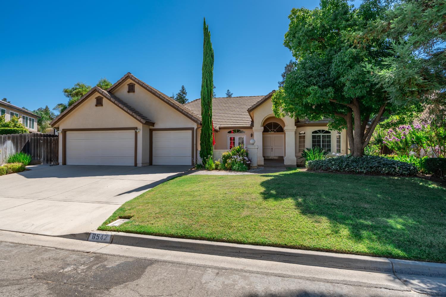6542 N Rafael Ave, Fresno, CA 93711