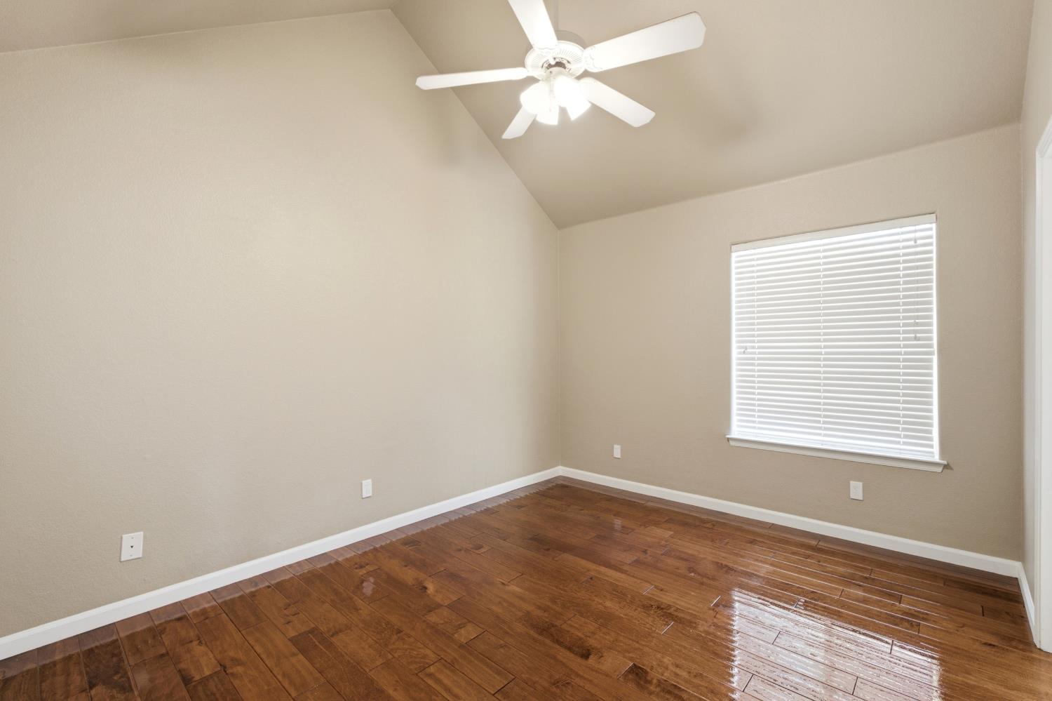 6542 N Rafael Ave, Fresno, CA 93711