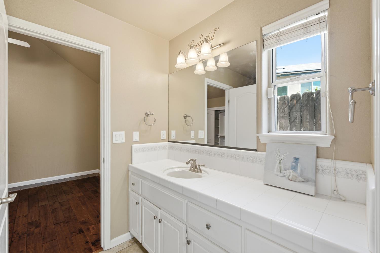 6542 N Rafael Ave, Fresno, CA 93711