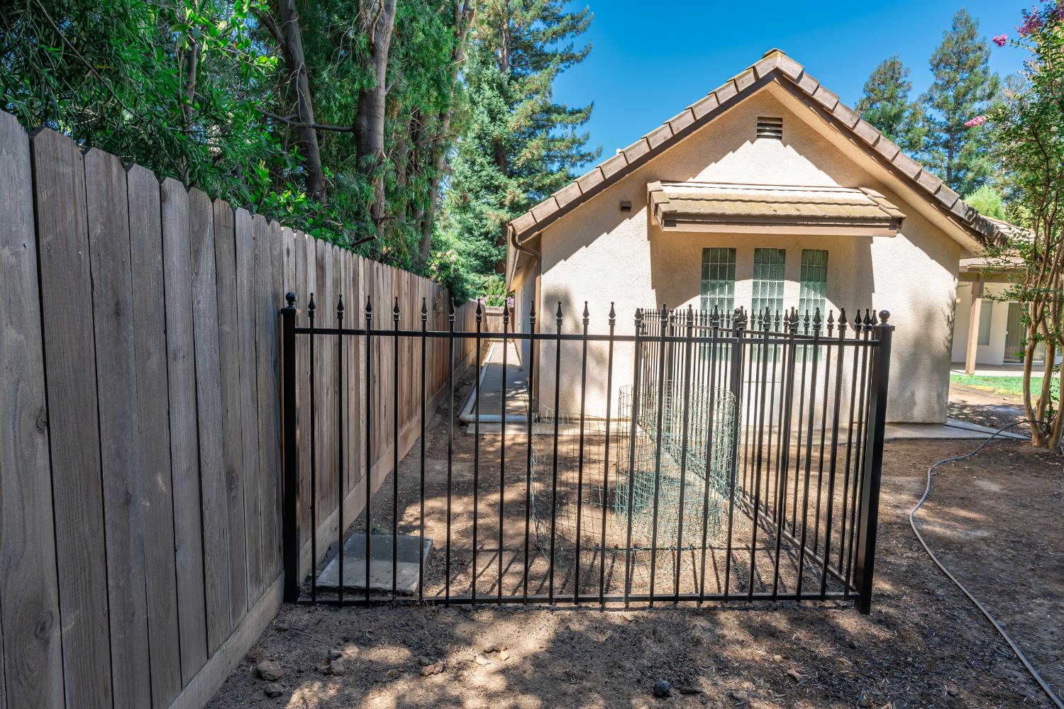 6542 N Rafael Ave, Fresno, CA 93711