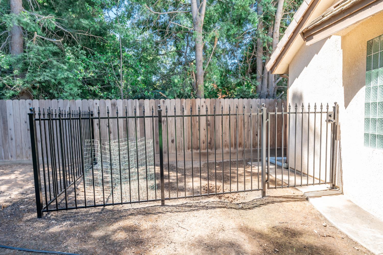 6542 N Rafael Ave, Fresno, CA 93711