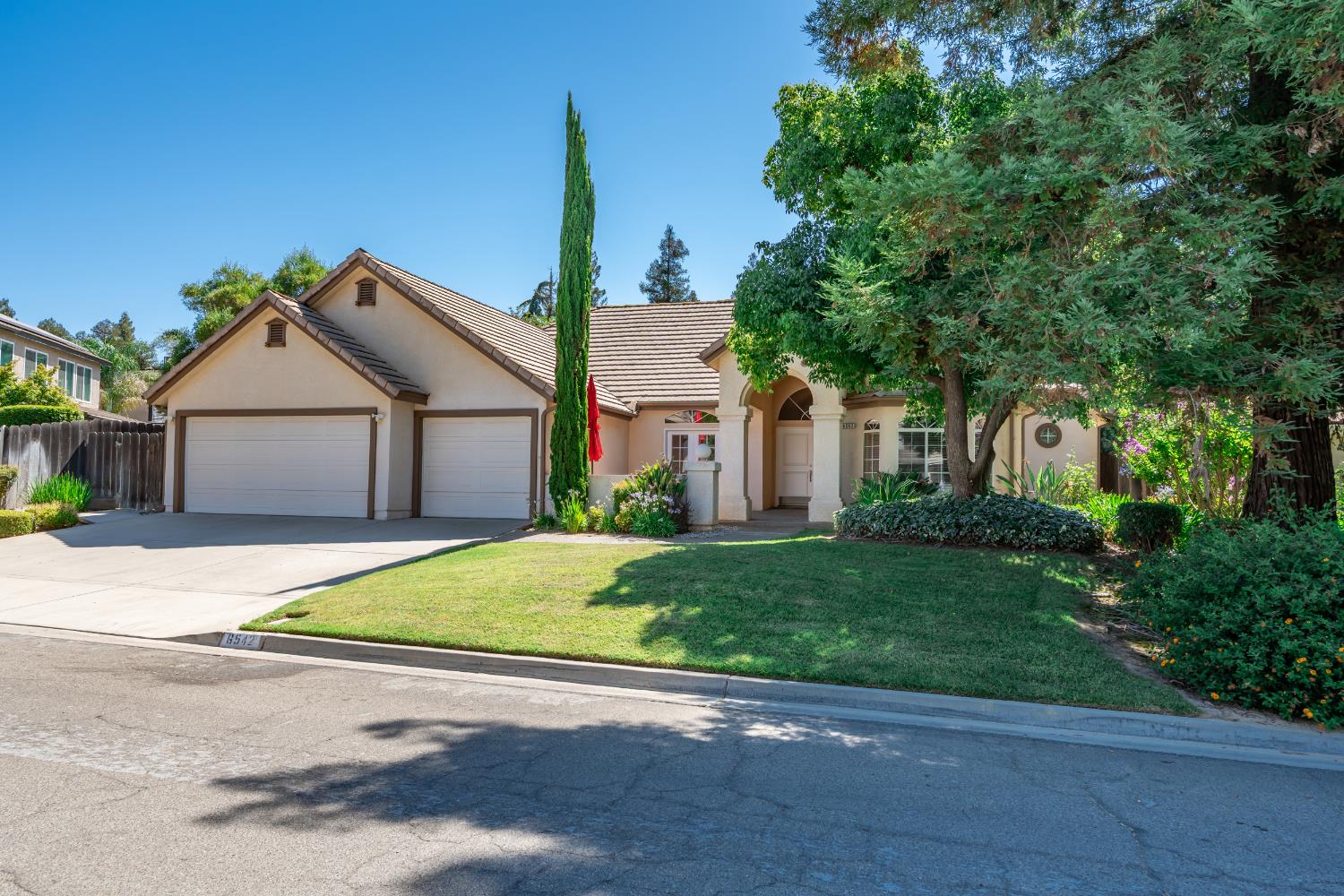 6542 N Rafael Ave, Fresno, CA 93711