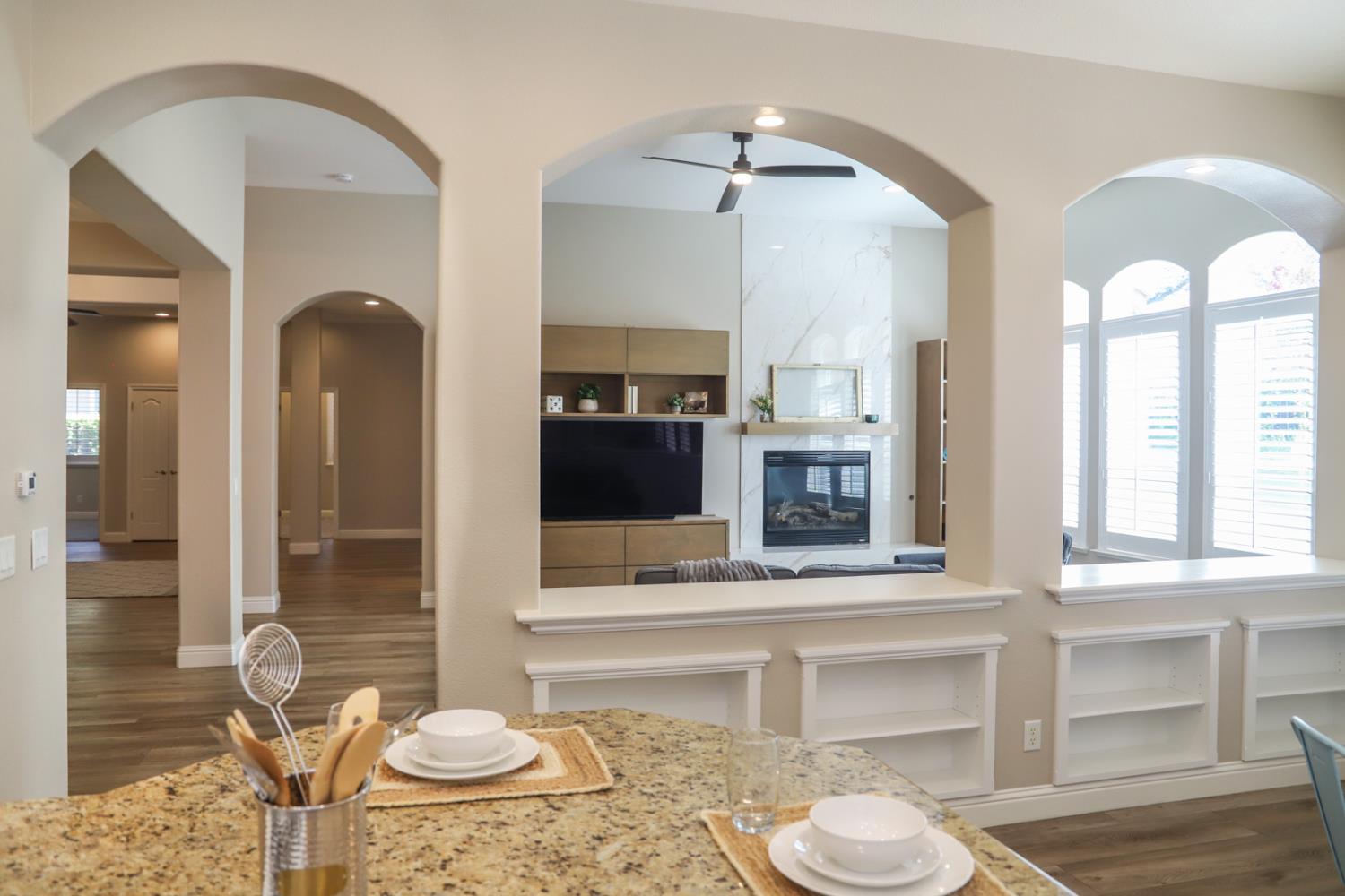 1813 N Ryan Ave, Clovis, CA 93619