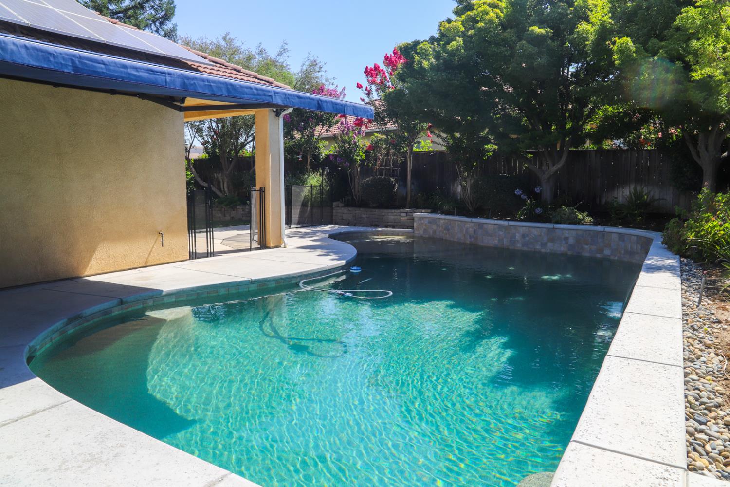 1813 N Ryan Ave, Clovis, CA 93619