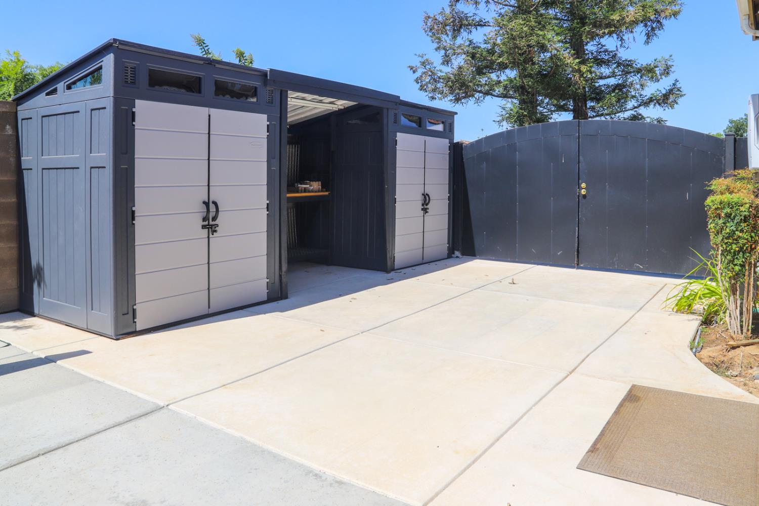 1813 N Ryan Ave, Clovis, CA 93619
