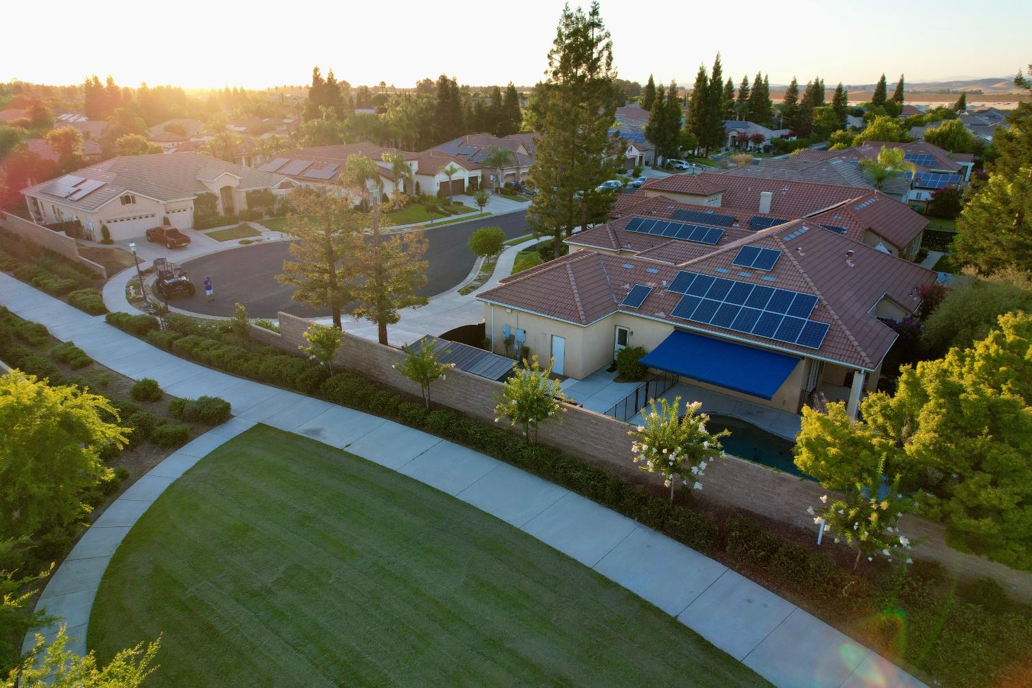1813 N Ryan Ave, Clovis, CA 93619