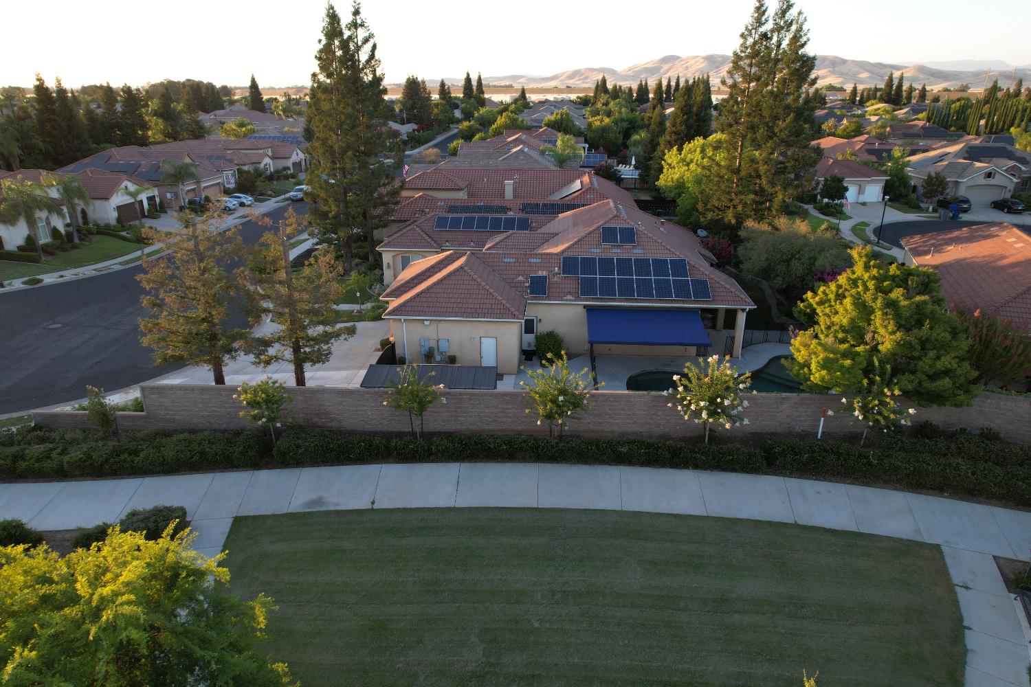 1813 N Ryan Ave, Clovis, CA 93619