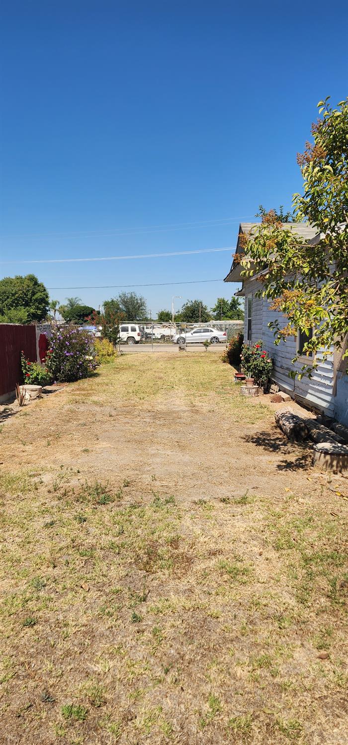 37774 Hunter Rd, Dinuba, CA 93618