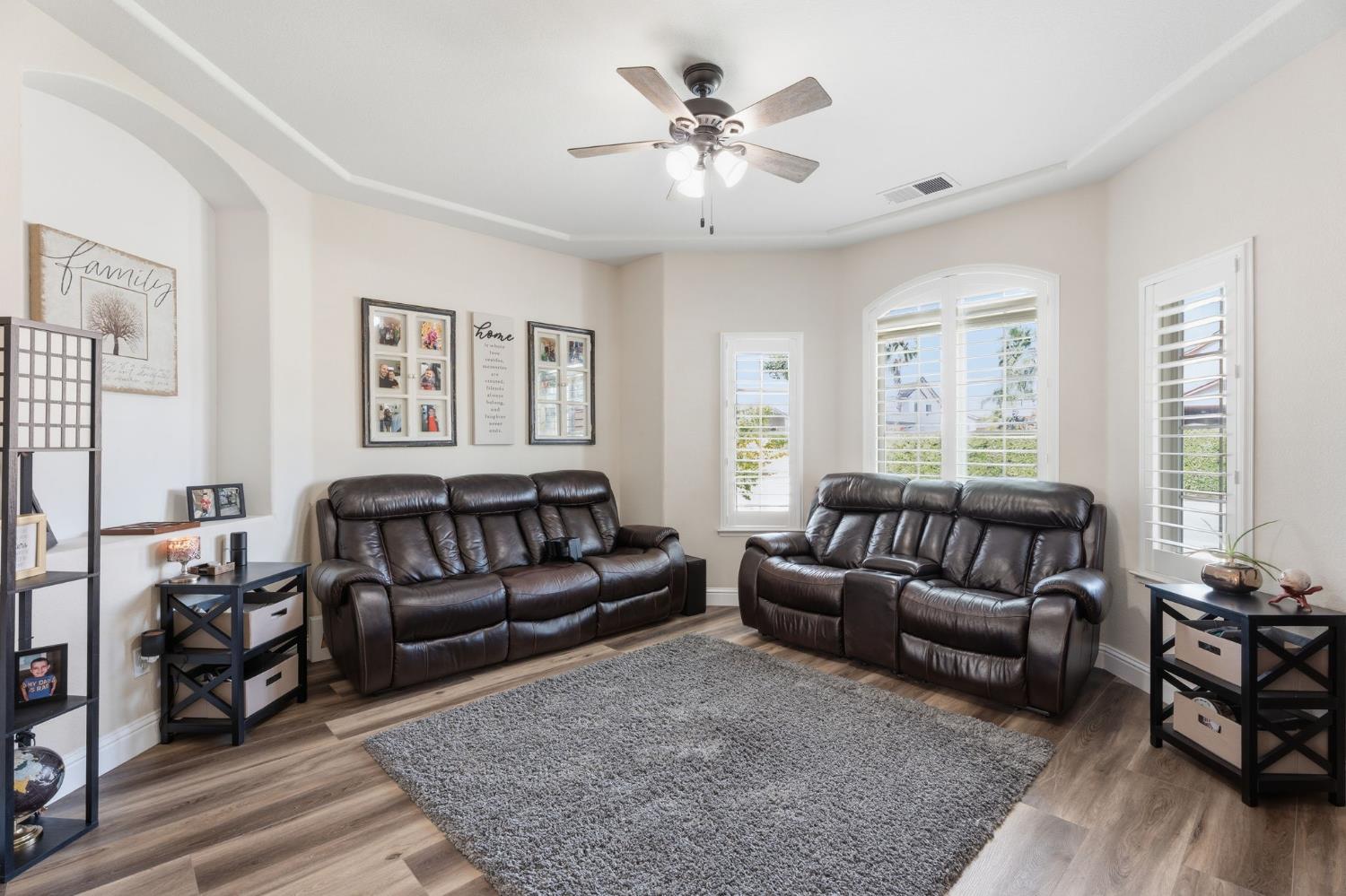 2850 N Apricot Ave, Fresno, CA 93727