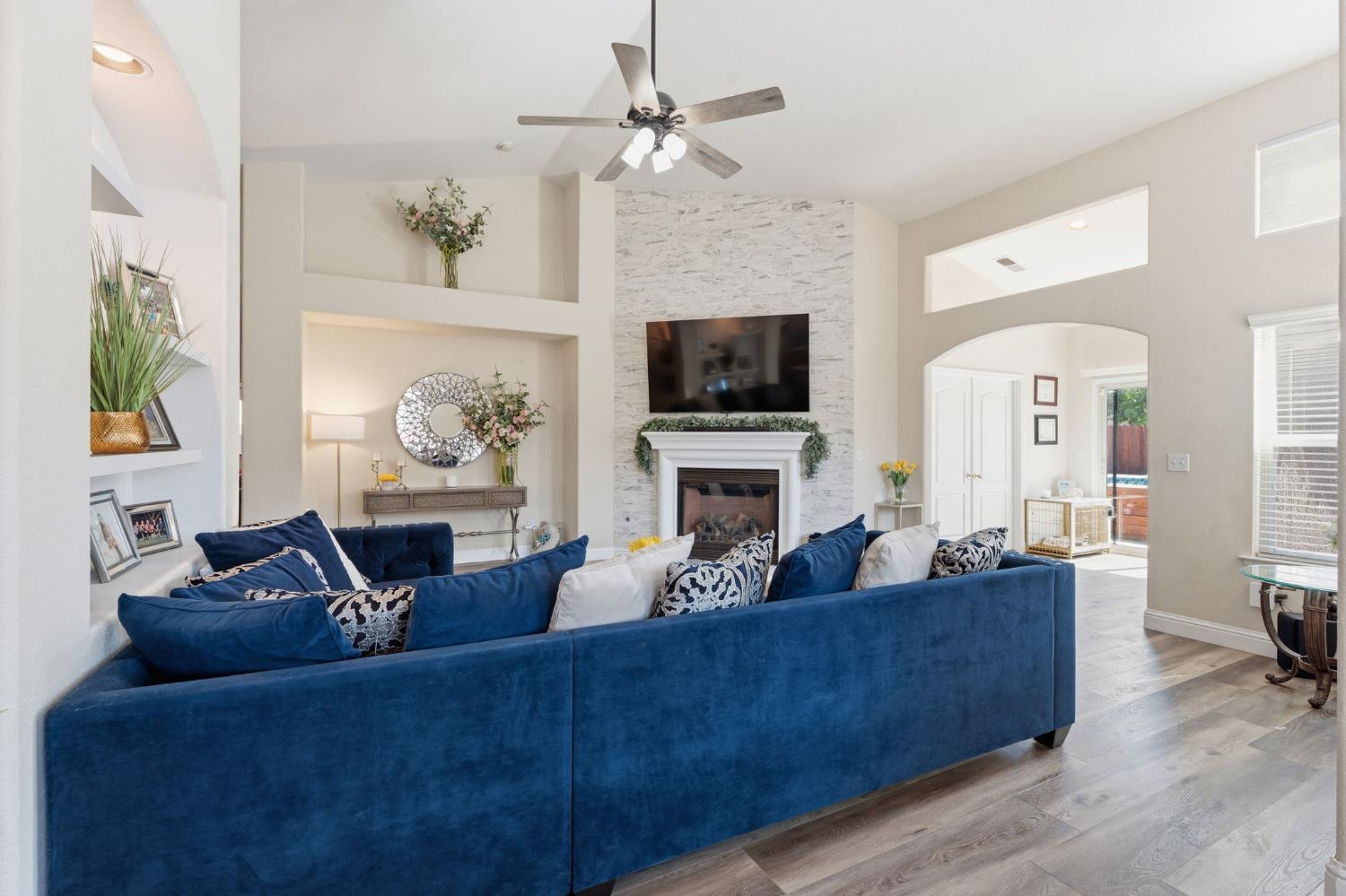2850 N Apricot Ave, Fresno, CA 93727