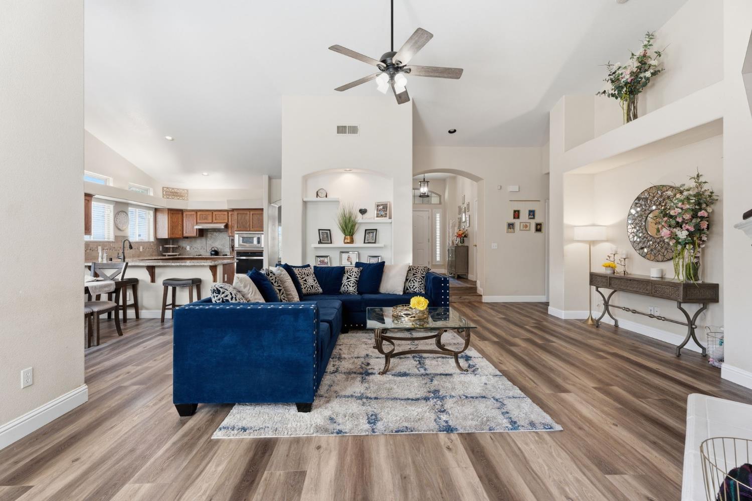 2850 N Apricot Ave, Fresno, CA 93727