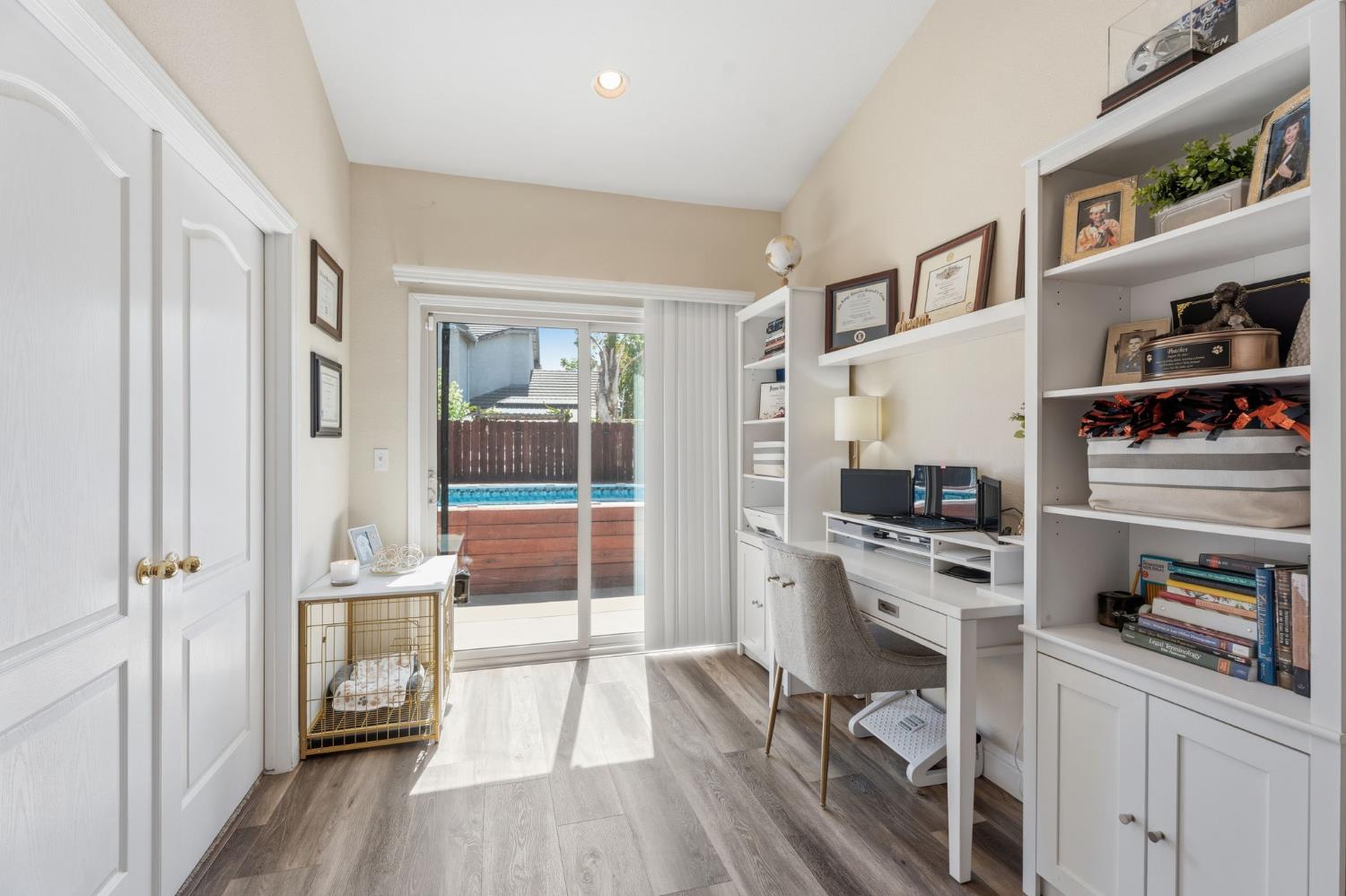 2850 N Apricot Ave, Fresno, CA 93727
