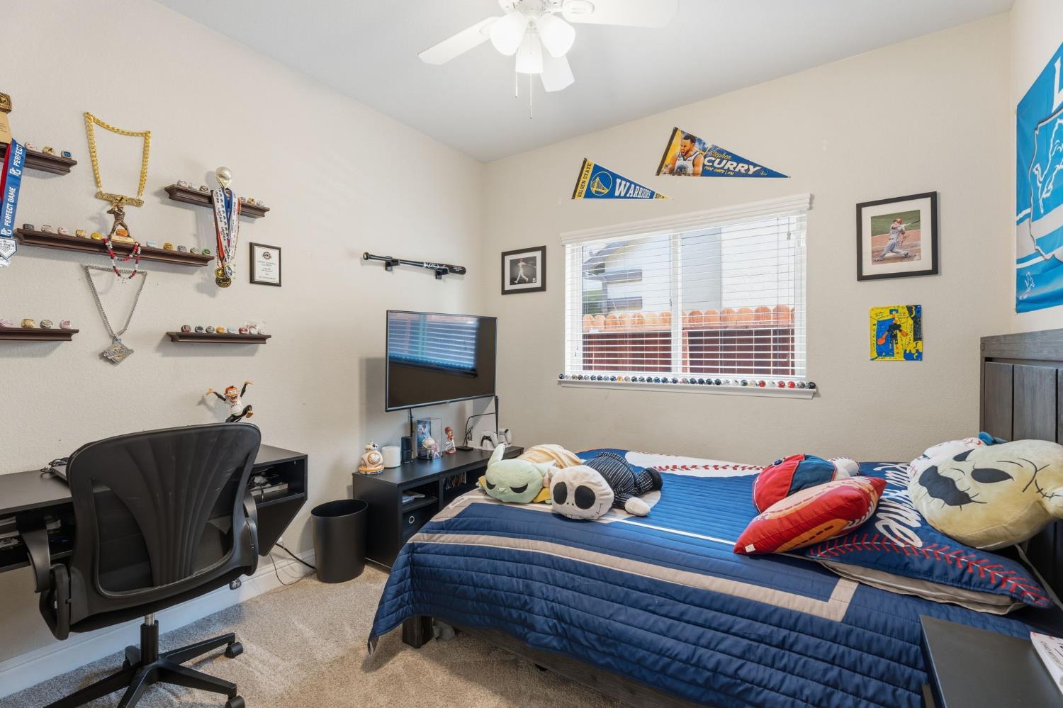 2850 N Apricot Ave, Fresno, CA 93727