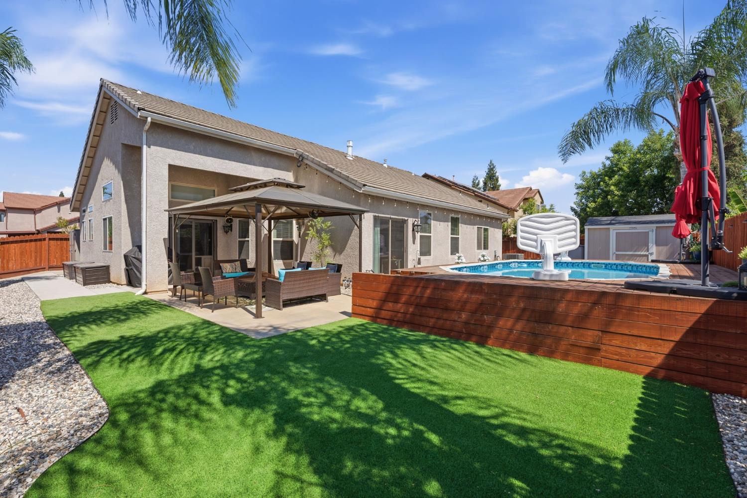 2850 N Apricot Ave, Fresno, CA 93727