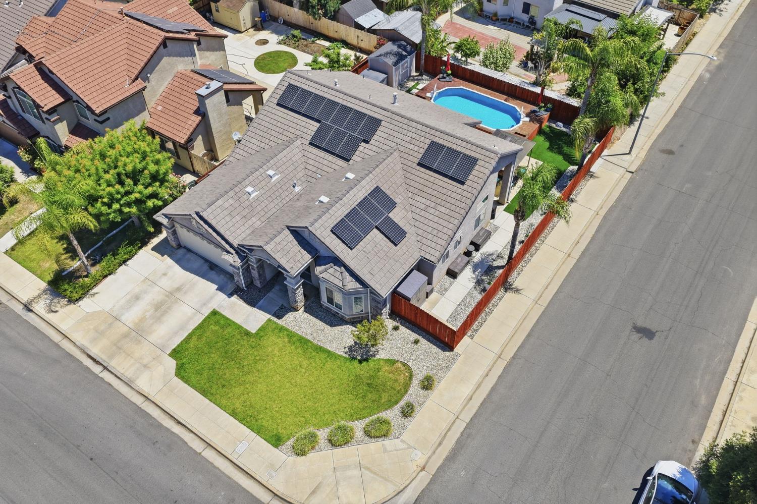2850 N Apricot Ave, Fresno, CA 93727