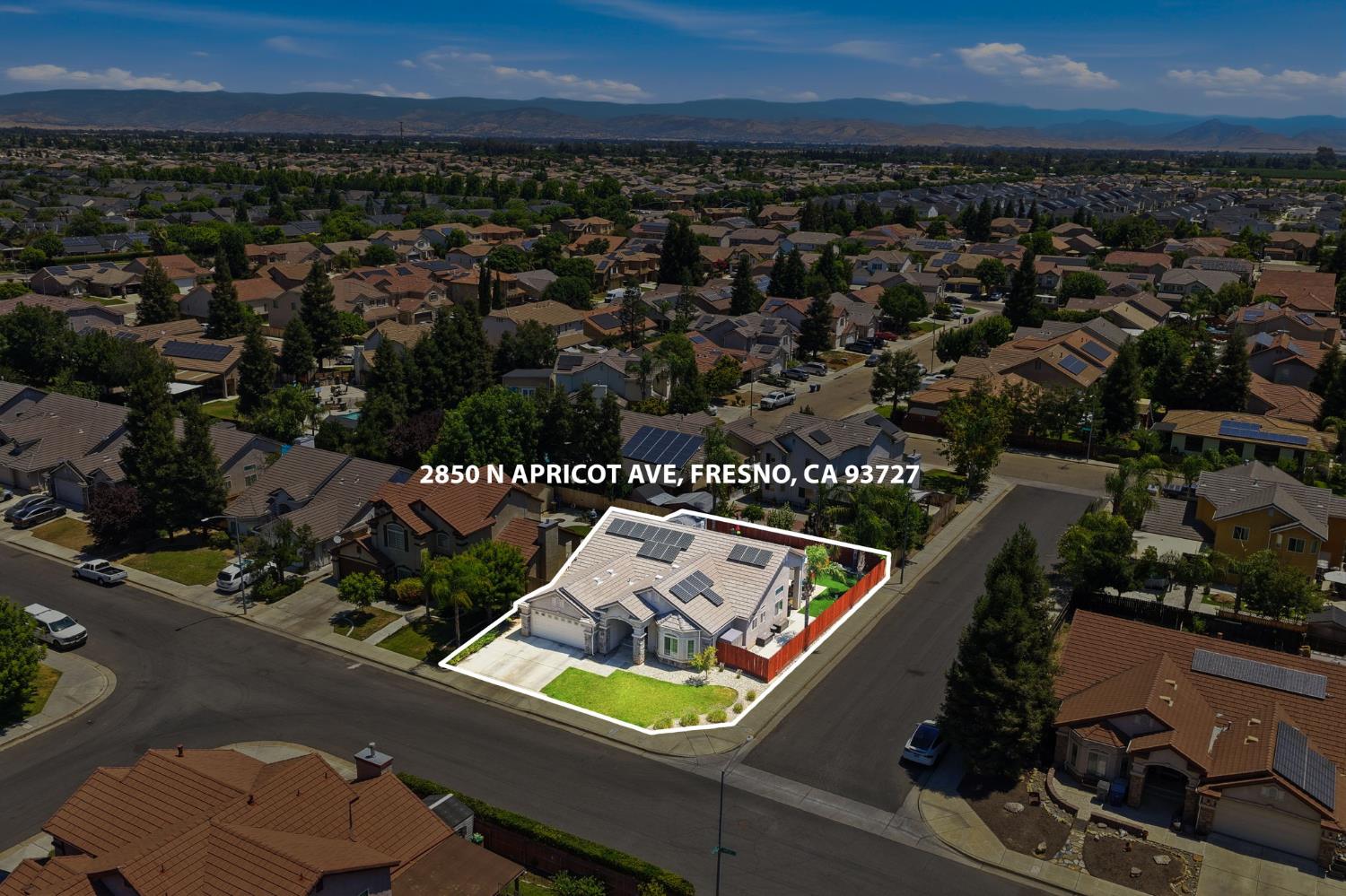 2850 N Apricot Ave, Fresno, CA 93727