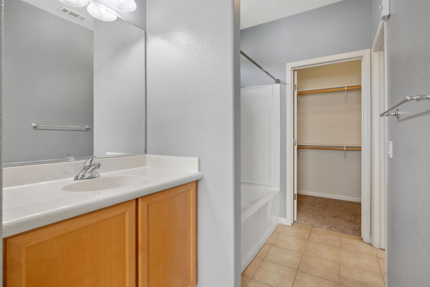 2117 Boccioni Ln, Clovis, CA 93611