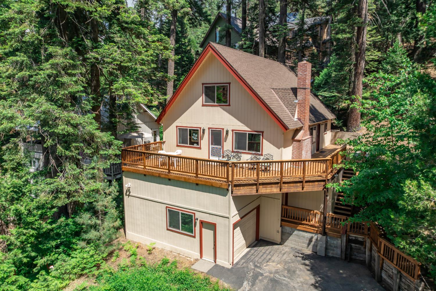 44249 Shaver Lake Rd, Shaver Lake, CA 93664
