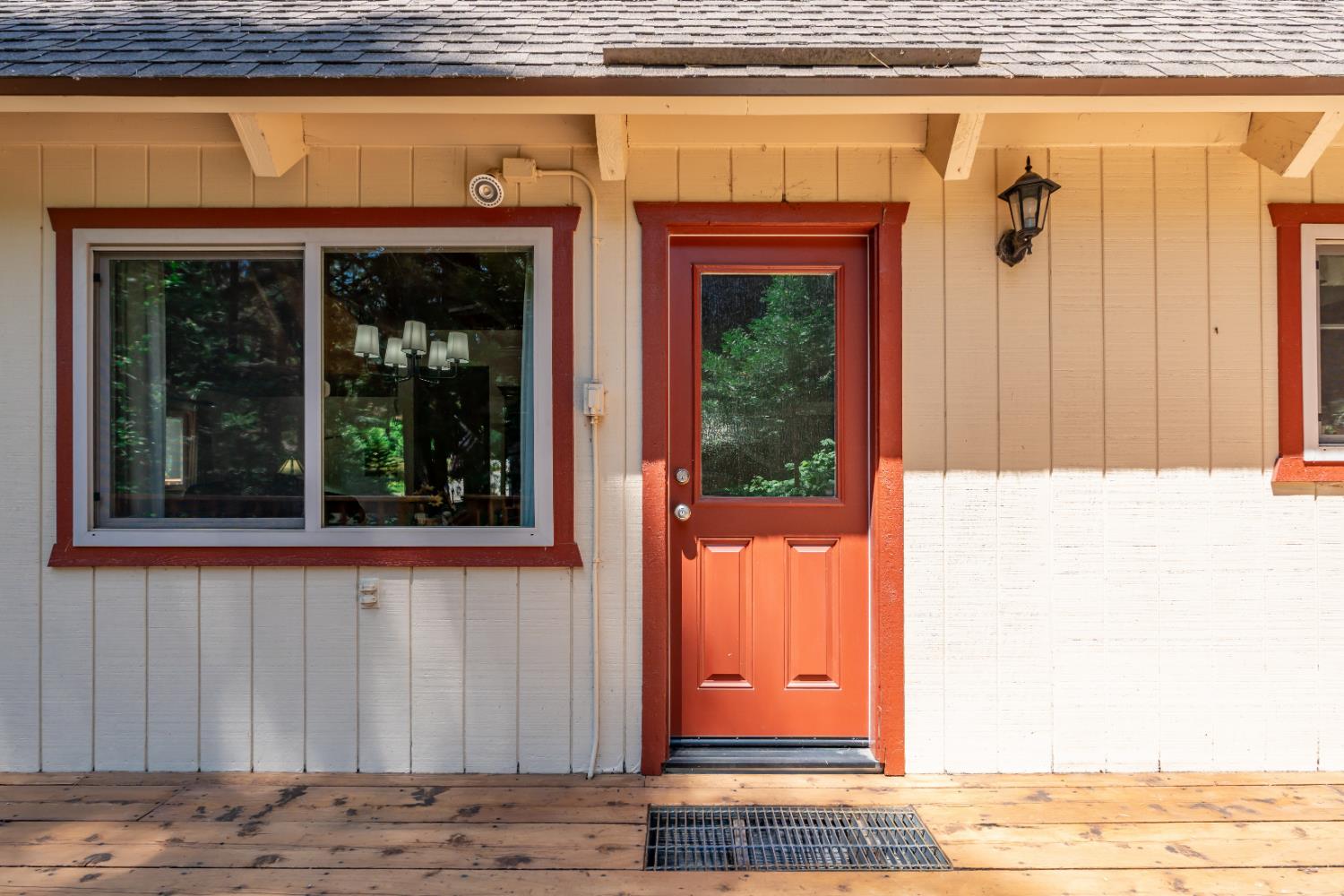 44249 Shaver Lake Rd, Shaver Lake, CA 93664