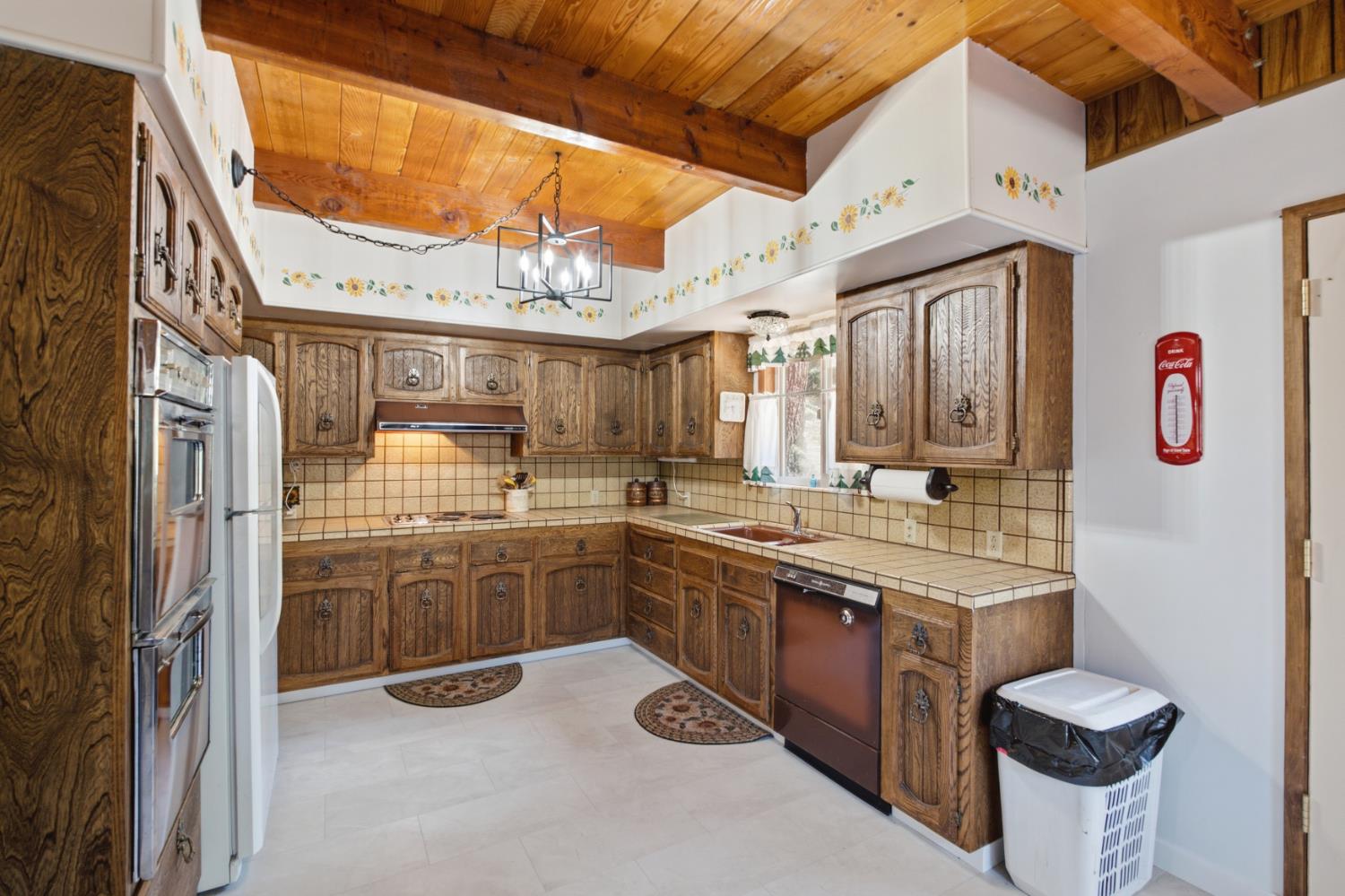44249 Shaver Lake Rd, Shaver Lake, CA 93664