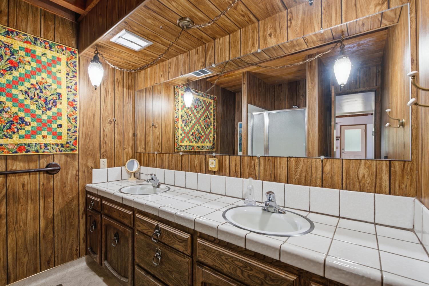 44249 Shaver Lake Rd, Shaver Lake, CA 93664