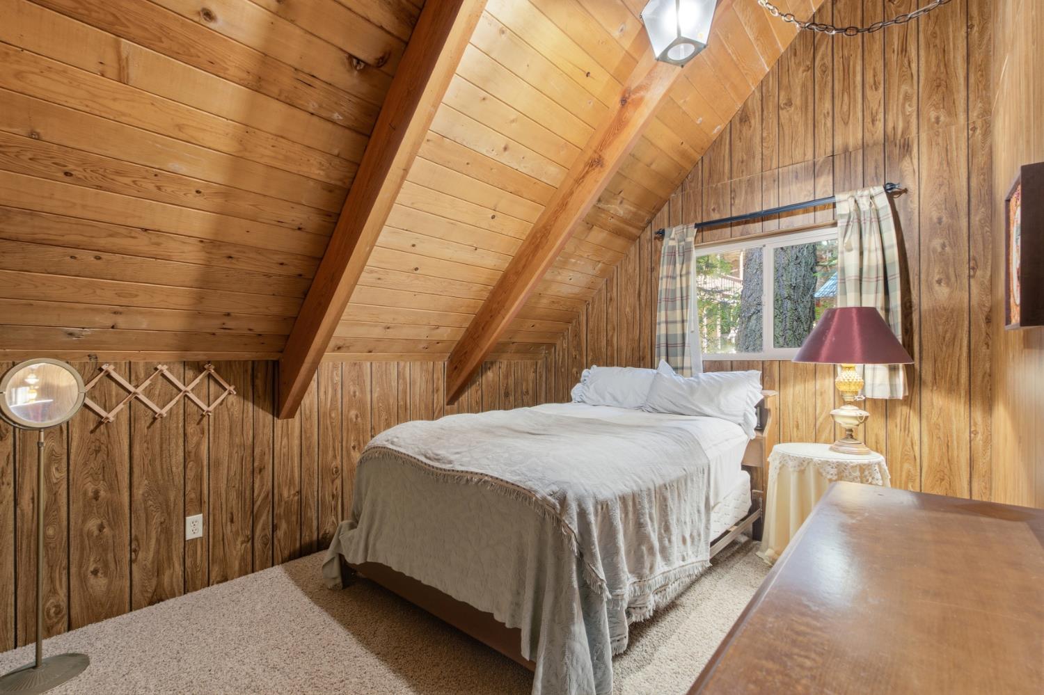 44249 Shaver Lake Rd, Shaver Lake, CA 93664