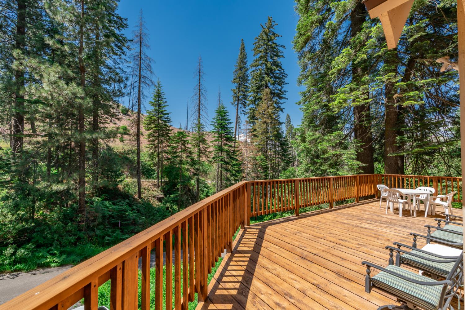 44249 Shaver Lake Rd, Shaver Lake, CA 93664