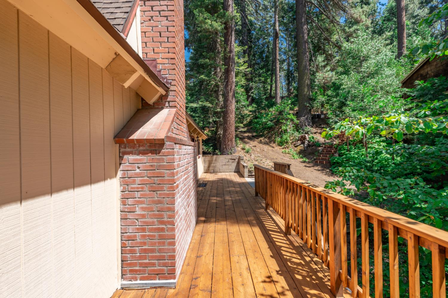 44249 Shaver Lake Rd, Shaver Lake, CA 93664