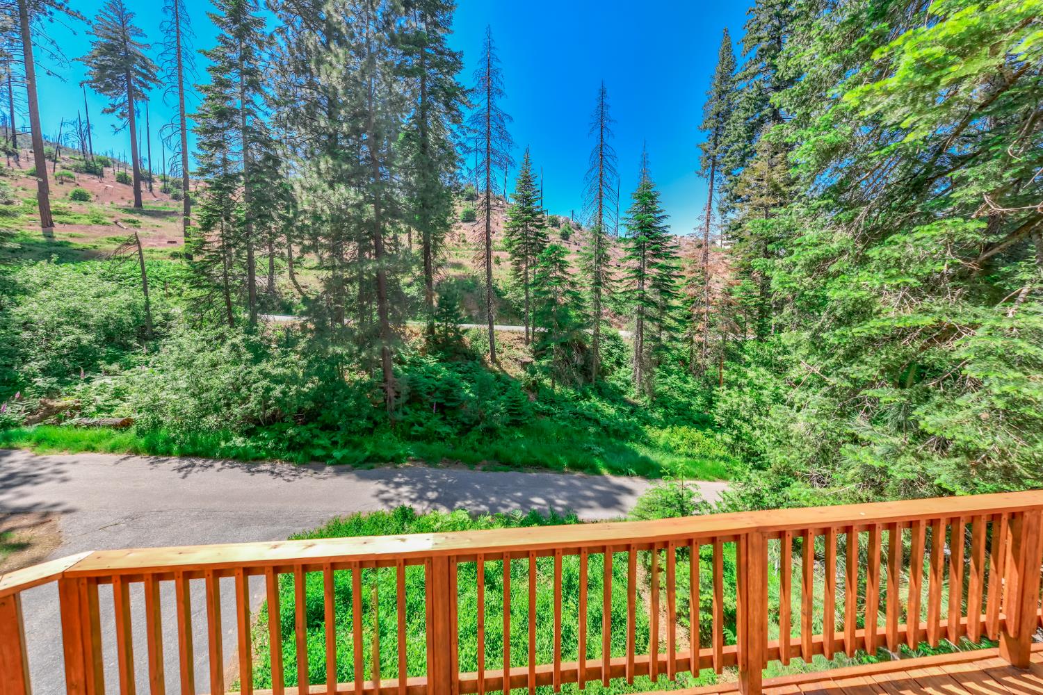 44249 Shaver Lake Rd, Shaver Lake, CA 93664