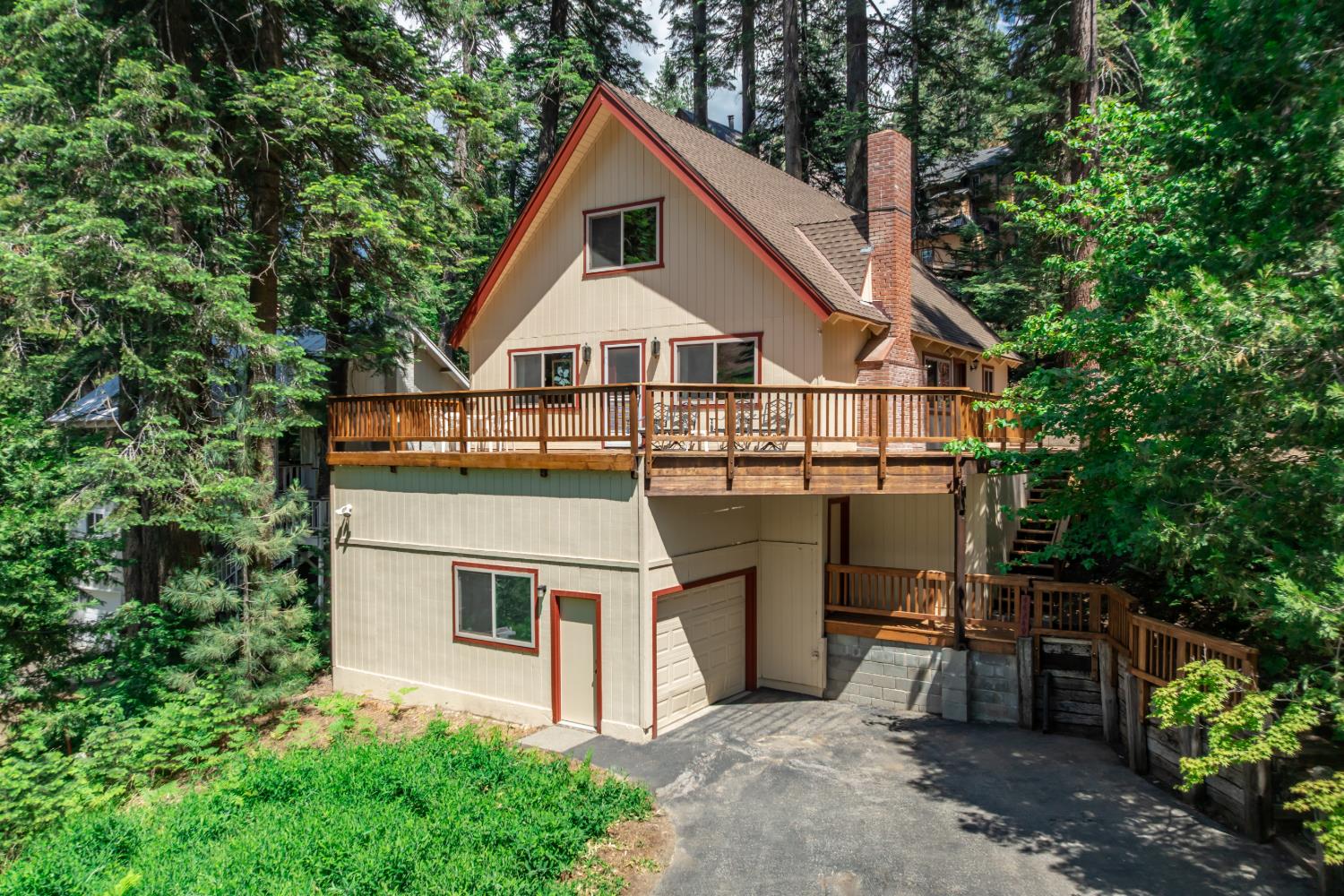 44249 Shaver Lake Rd, Shaver Lake, CA 93664