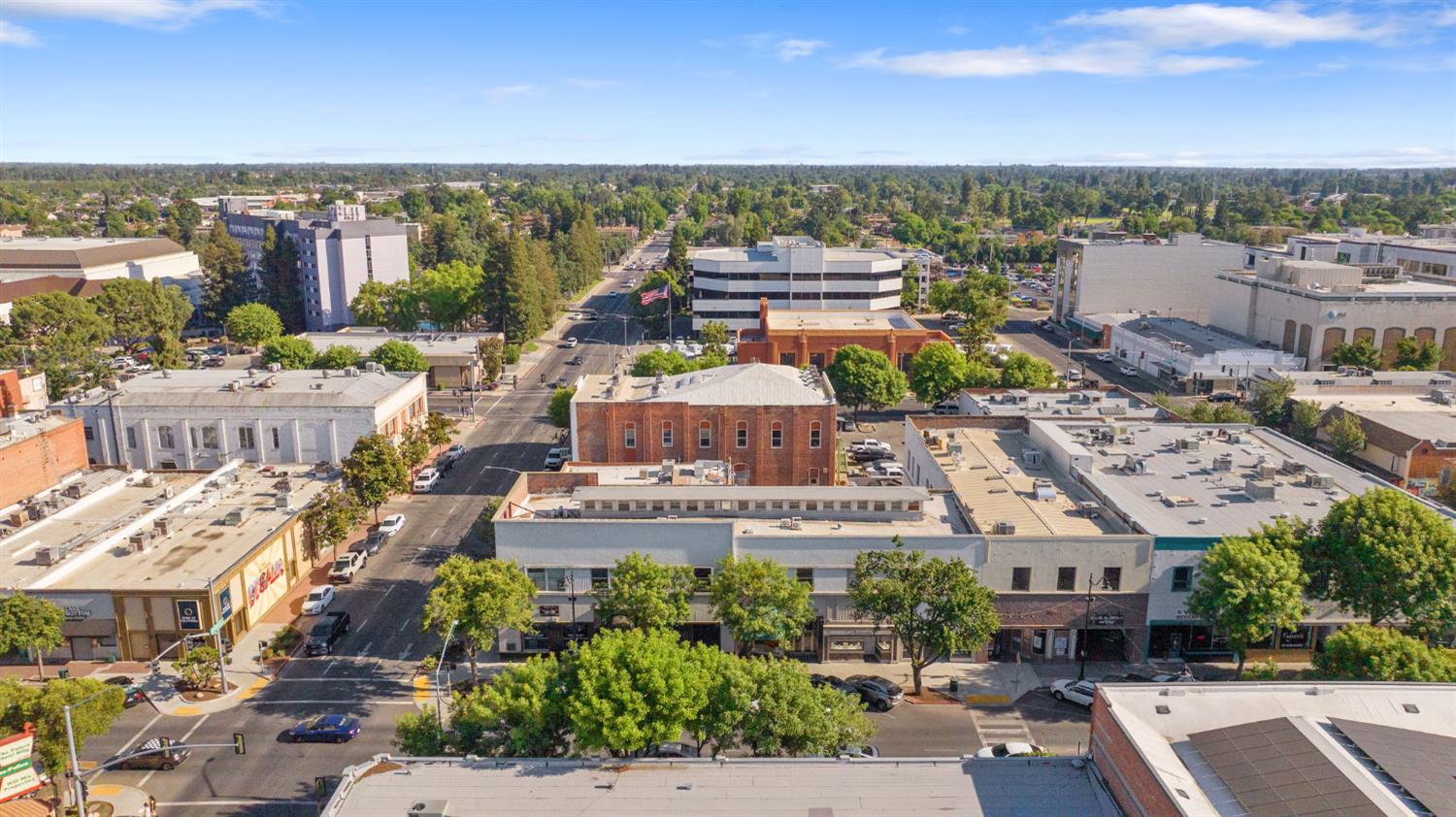 101 W Main St, Visalia, CA 93291