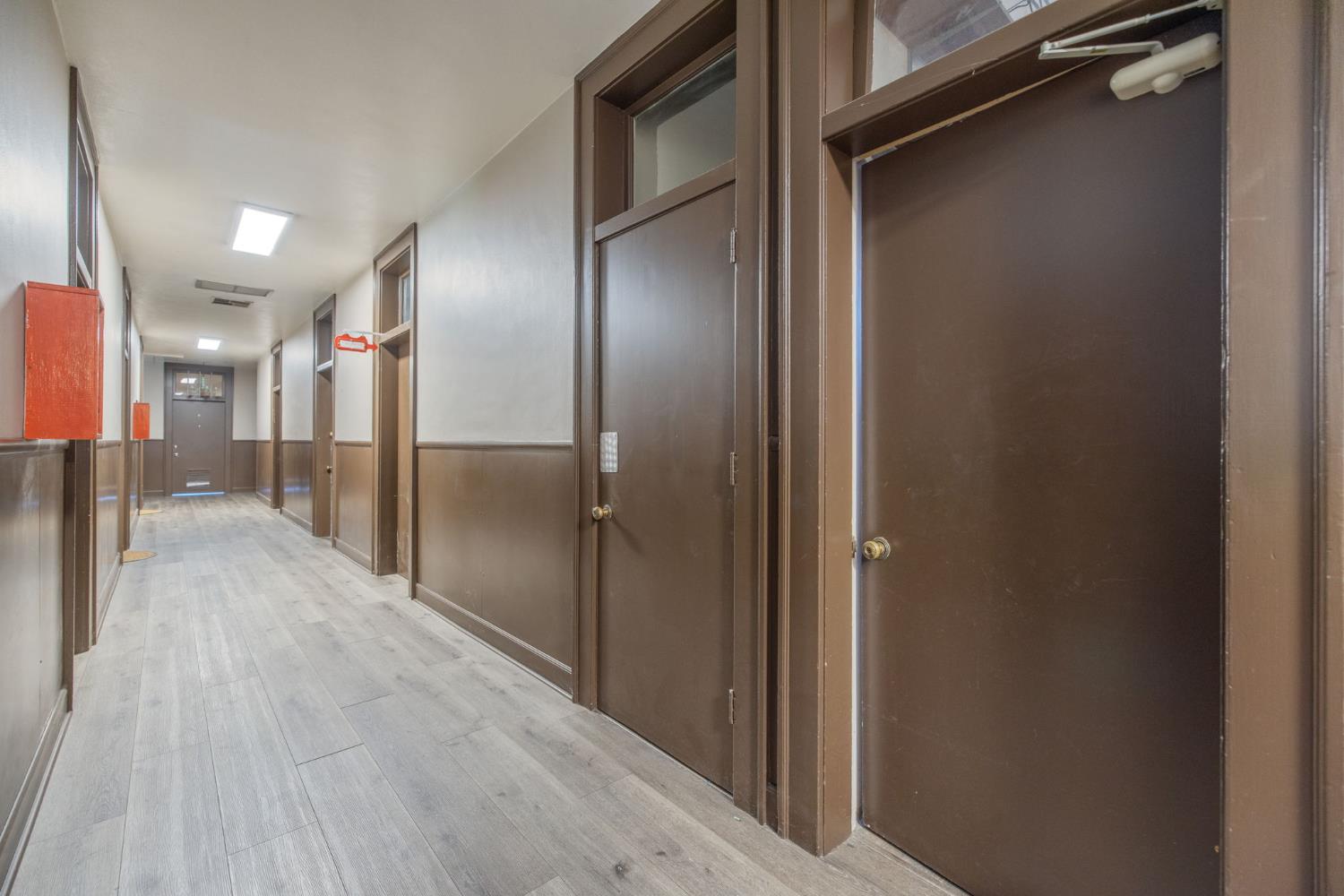 101 W Main St, Visalia, CA 93291