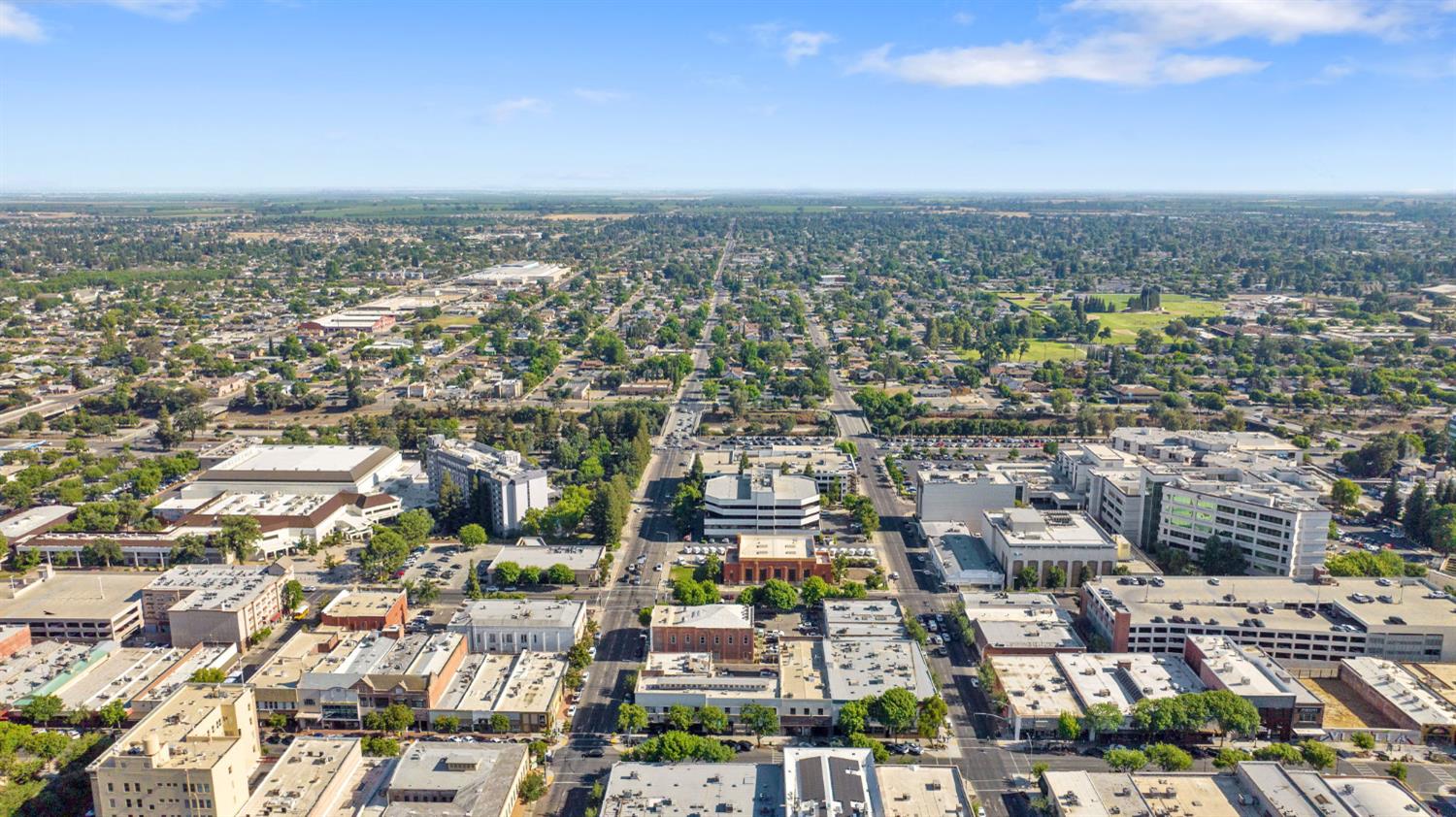 101 W Main St, Visalia, CA 93291