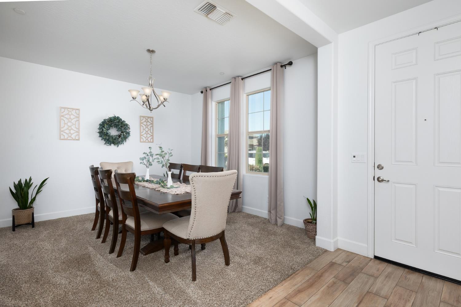 1140 Ridge Creek Estates Way, Dinuba, CA 93618