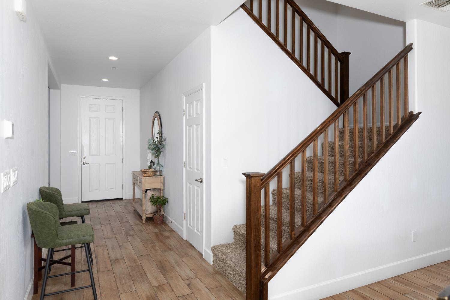 1140 Ridge Creek Estates Way, Dinuba, CA 93618