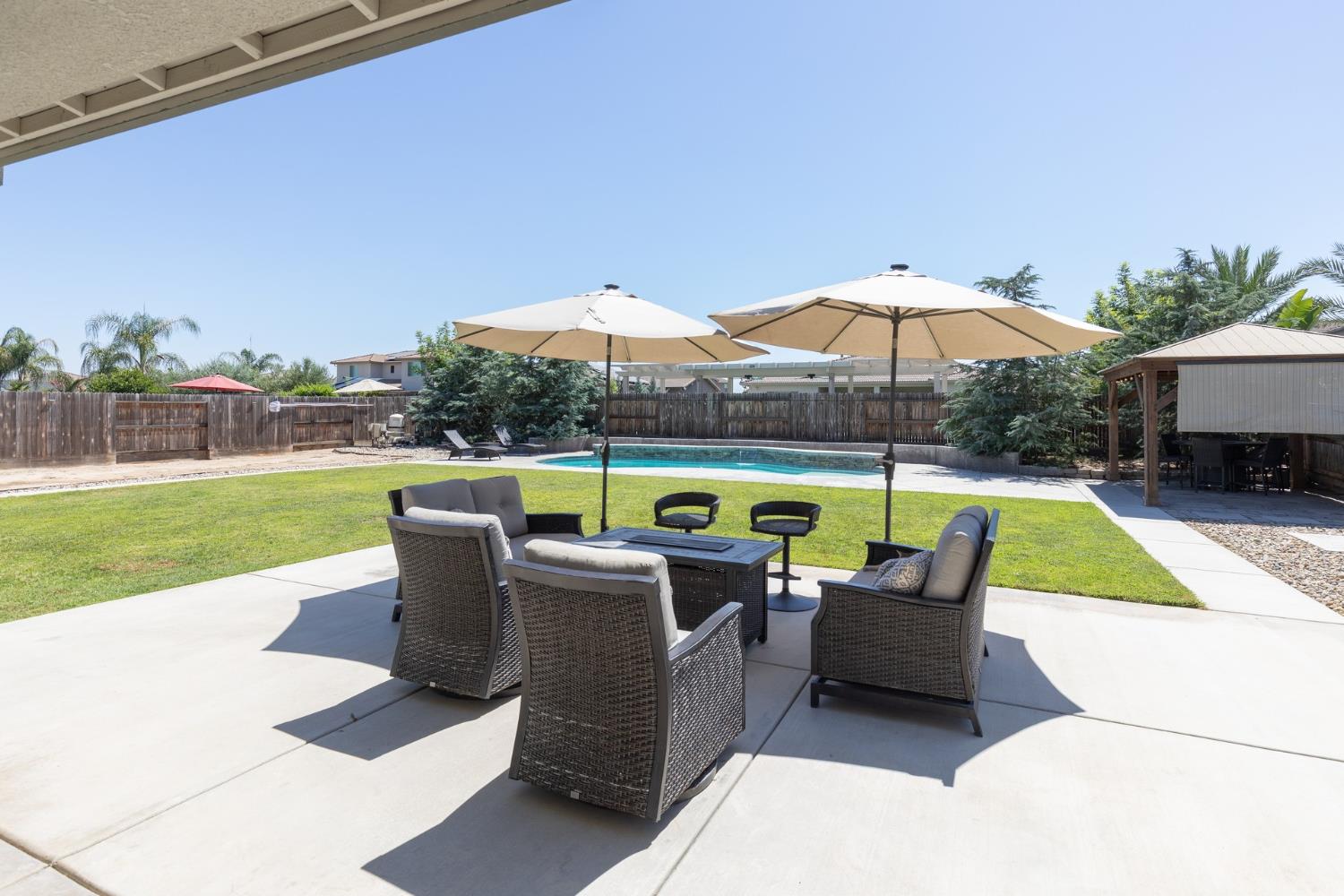 1140 Ridge Creek Estates Way, Dinuba, CA 93618