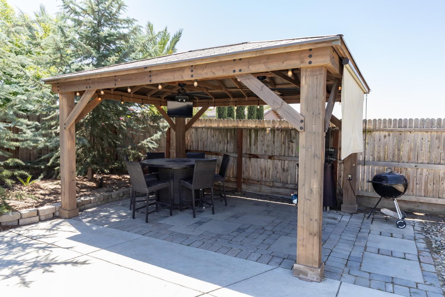 1140 Ridge Creek Estates Way, Dinuba, CA 93618