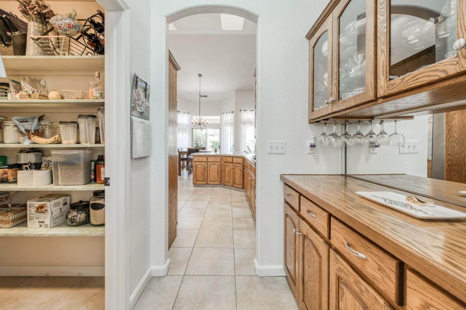 1671 E Granada Ave, Fresno, CA 93720