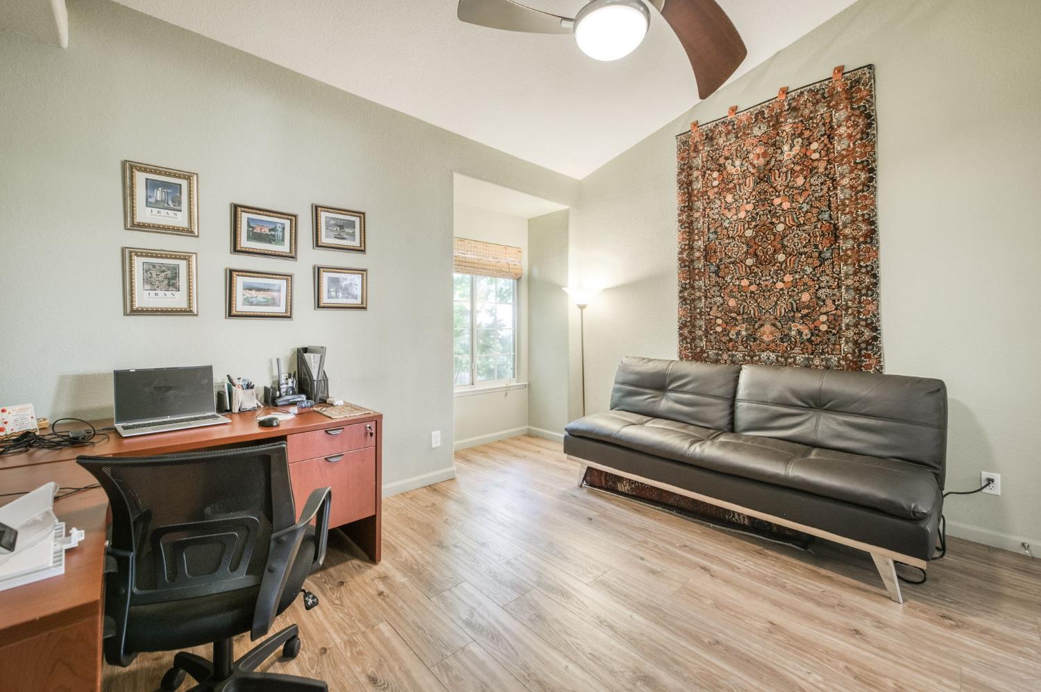 1671 E Granada Ave, Fresno, CA 93720