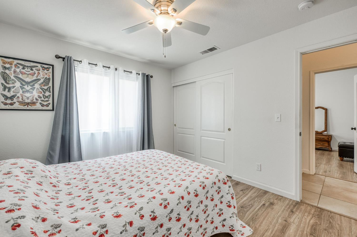1671 E Granada Ave, Fresno, CA 93720