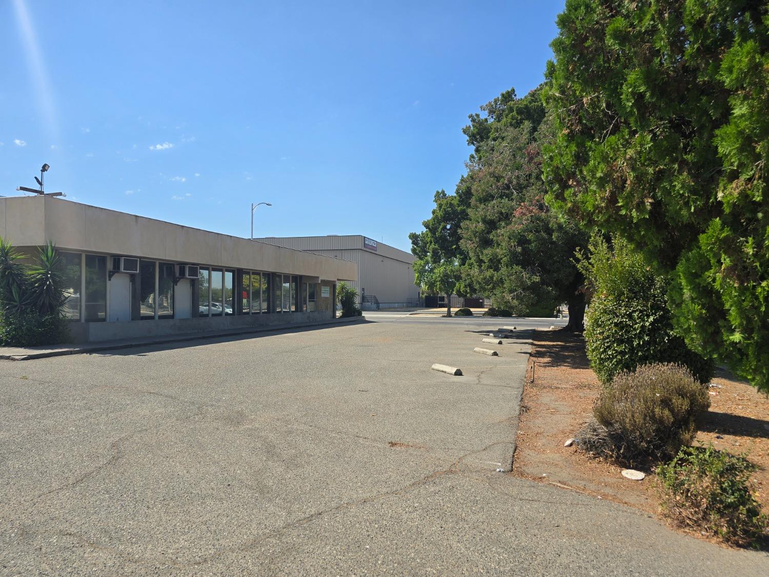1414 Stanislaus St, Fresno, CA 93706