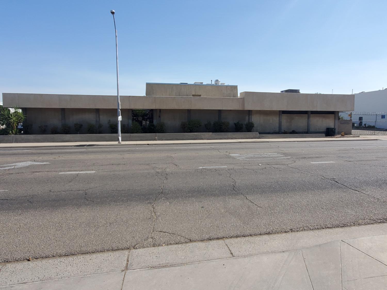 1414 Stanislaus St, Fresno, CA 93706
