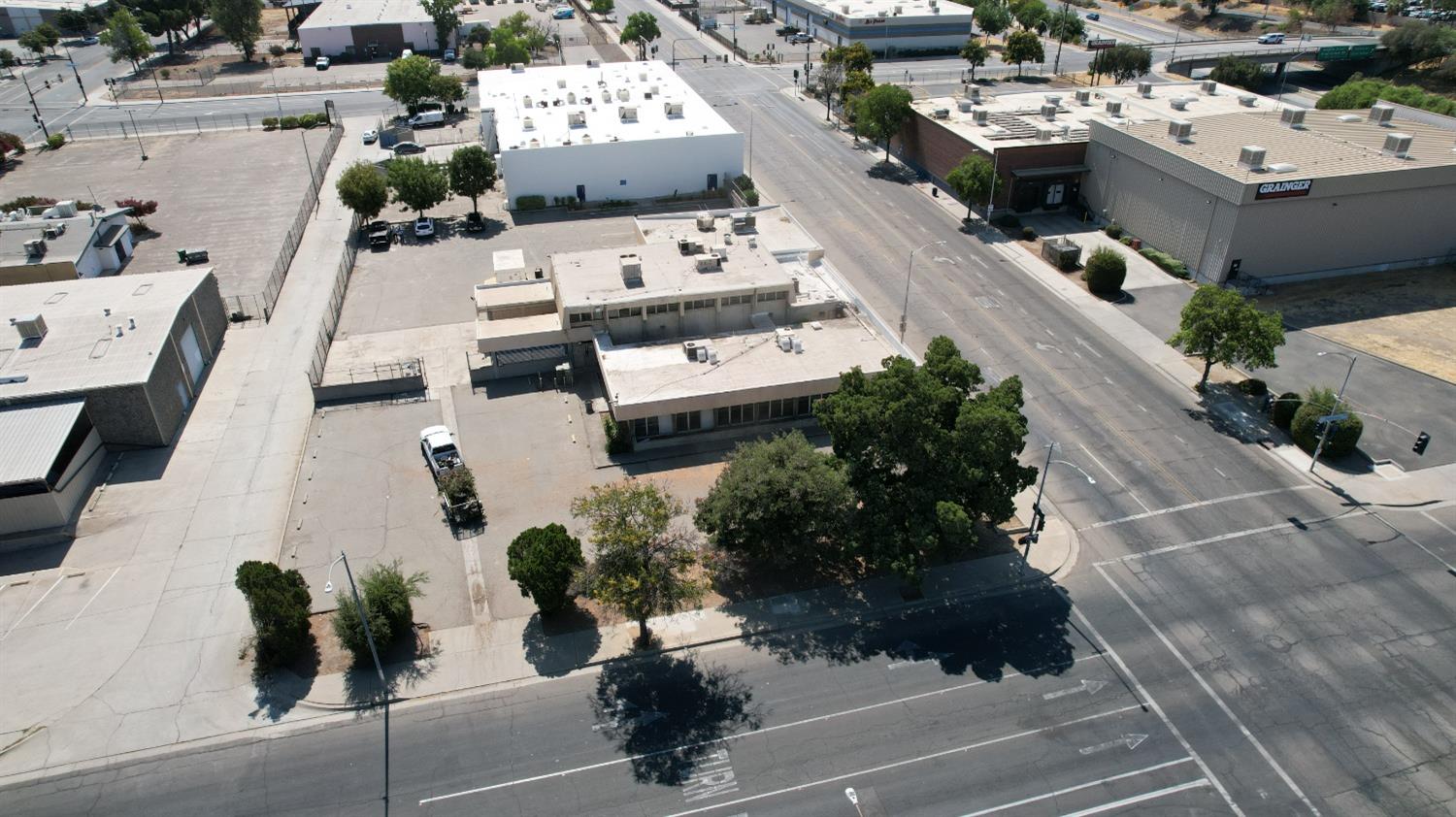 1414 Stanislaus St, Fresno, CA 93706