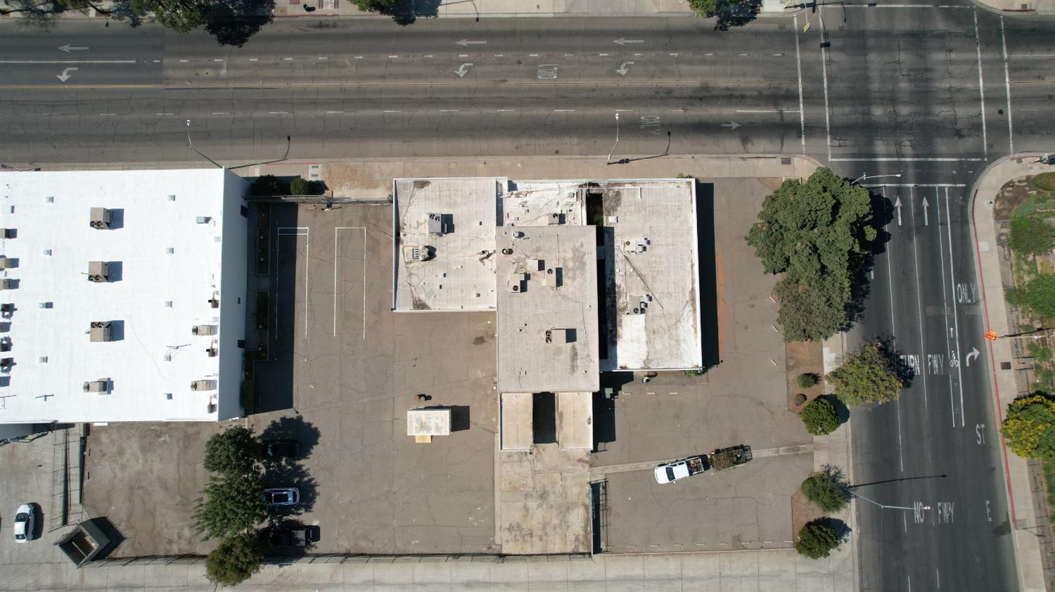 1414 Stanislaus St, Fresno, CA 93706