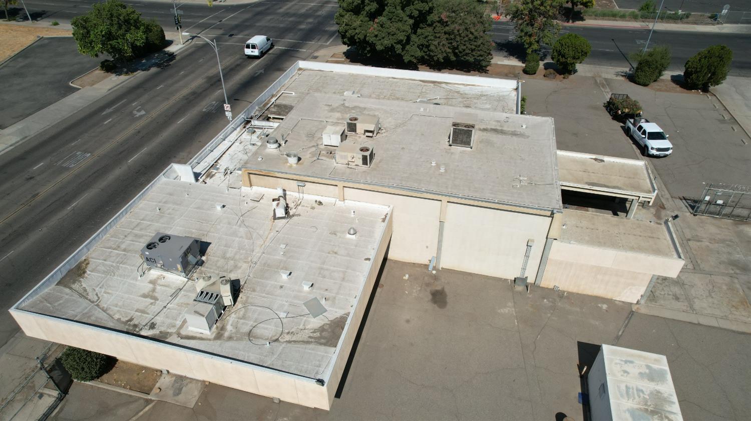 1414 Stanislaus St, Fresno, CA 93706