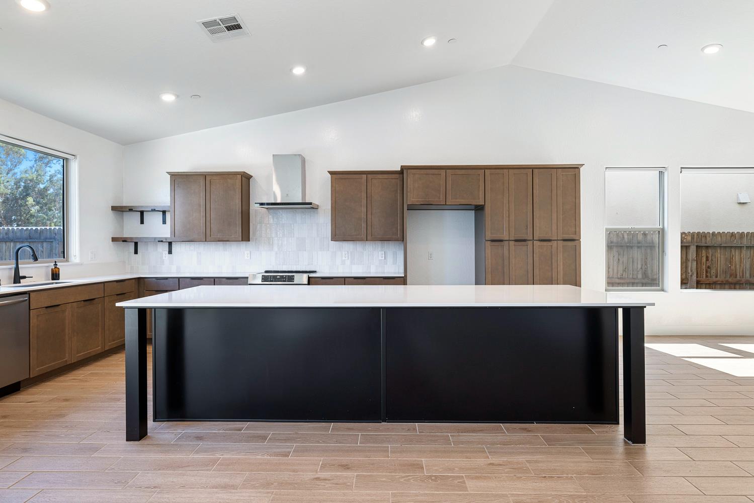 7153 E Harvard Ave, Fresno, CA 93737
