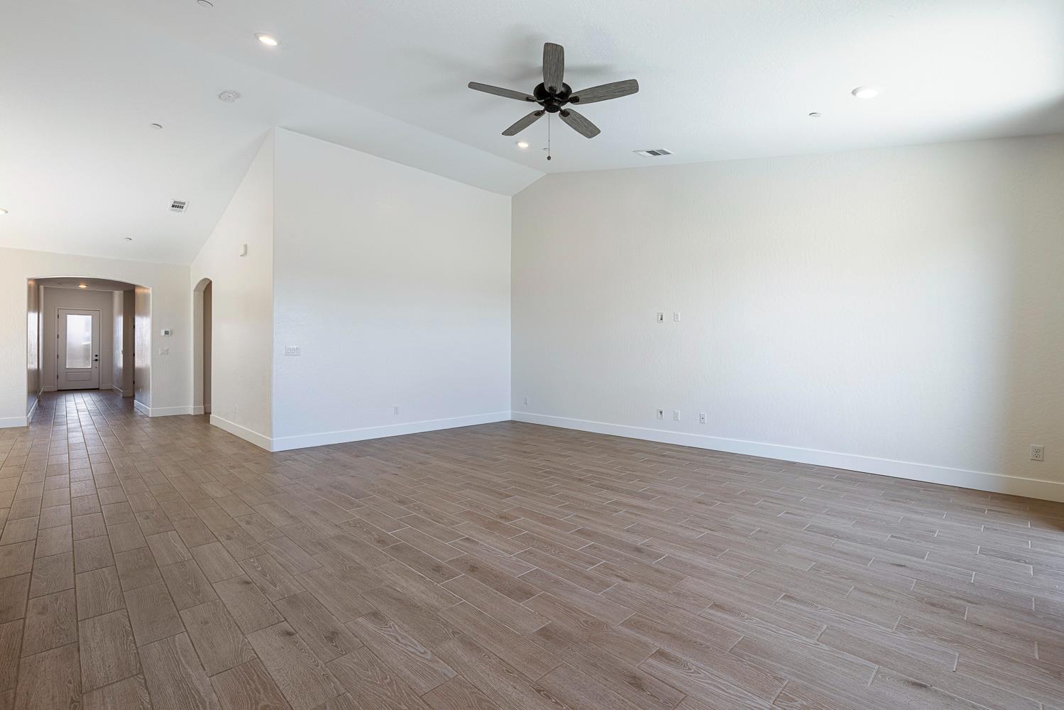 7153 E Harvard Ave, Fresno, CA 93737
